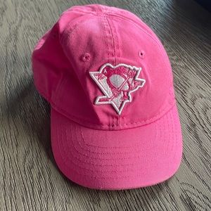 Infant Pittsburgh penguins pink hat